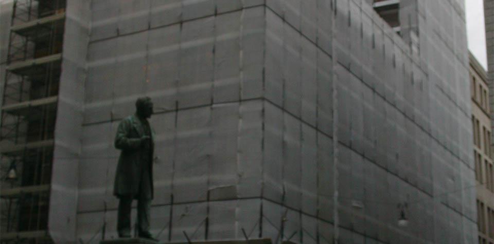 Sede Credito Artigiano, Milano - ponteggio facciata