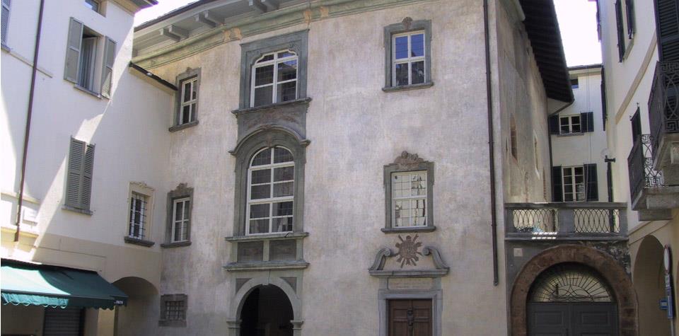 Palazzo Sertoli Sondrio - facciata storica fronte Nord