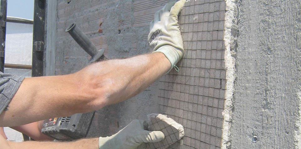 Sede Credito Artigiano, Milano - particolare rivestimento in tessere musive rimosso